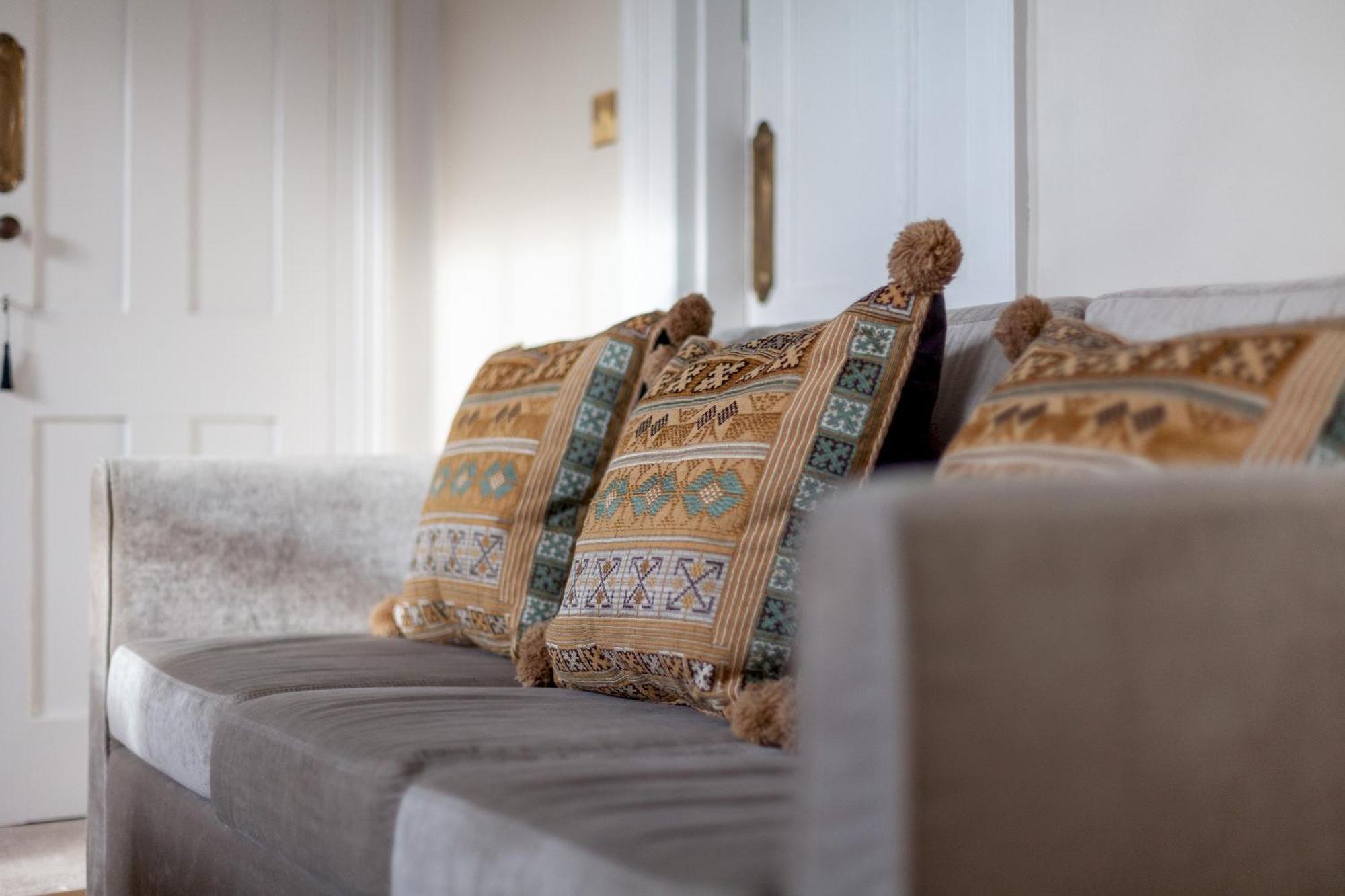 The New Cross Premier Rooms Лондон Экстерьер фото
