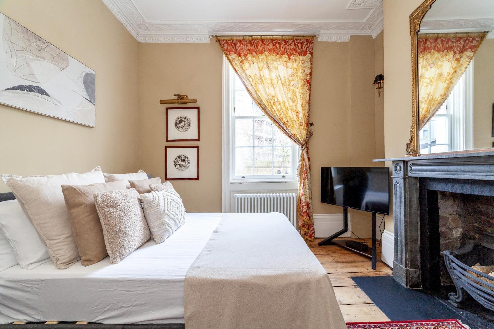 The New Cross Premier Rooms Лондон Экстерьер фото