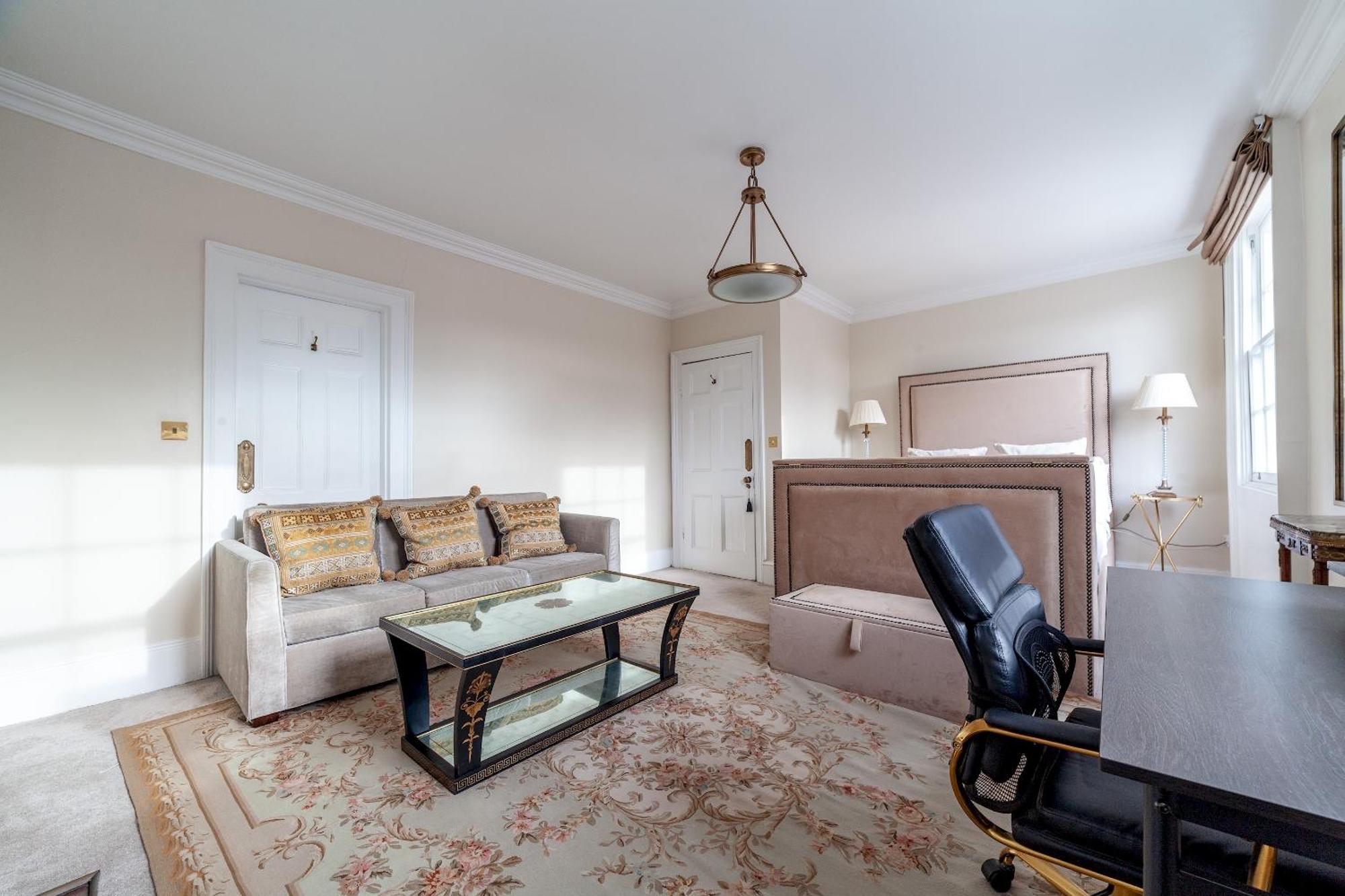 The New Cross Premier Rooms Лондон Экстерьер фото