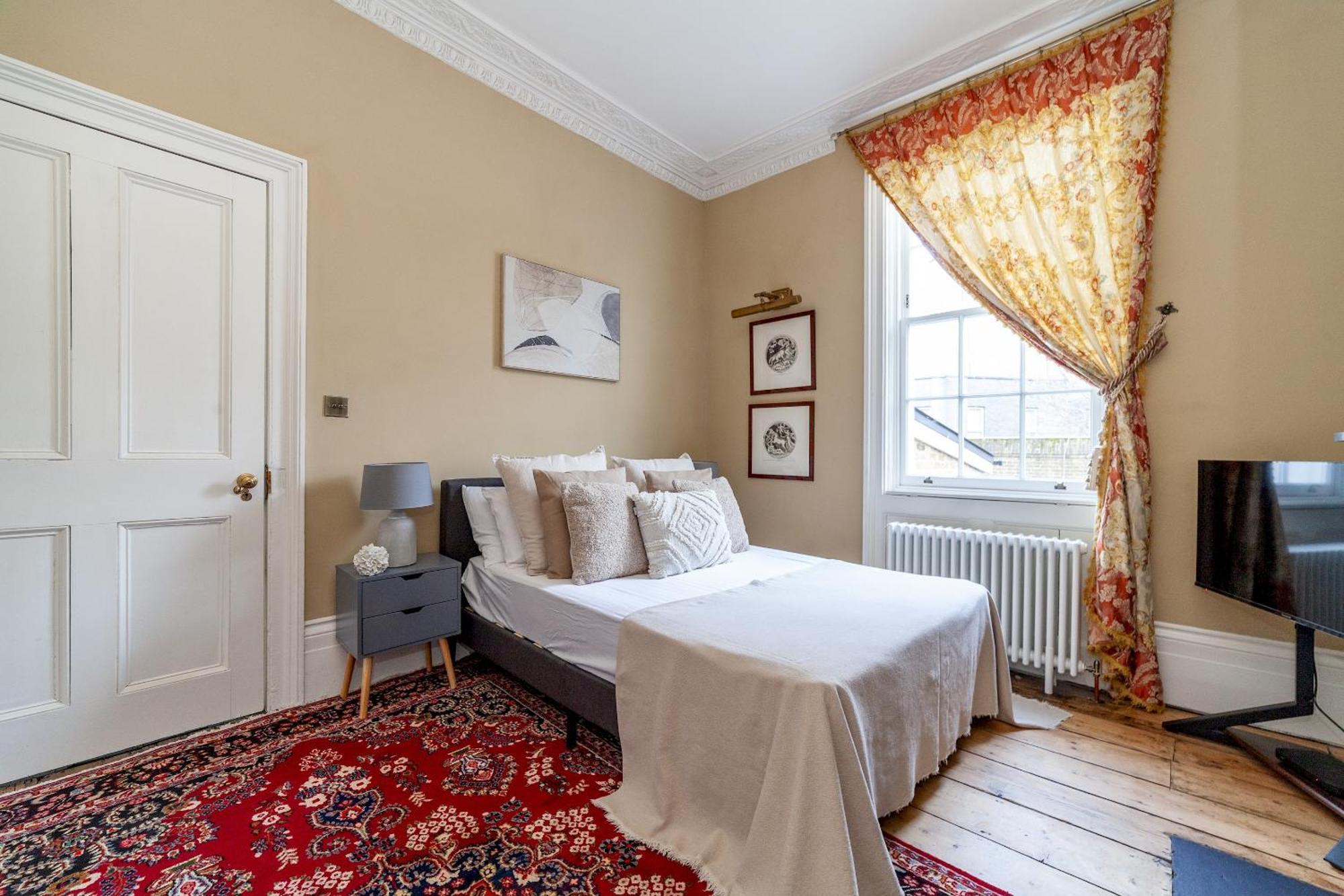 The New Cross Premier Rooms Лондон Экстерьер фото