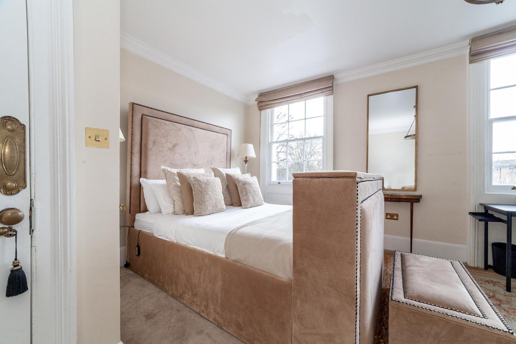 The New Cross Premier Rooms Лондон Экстерьер фото